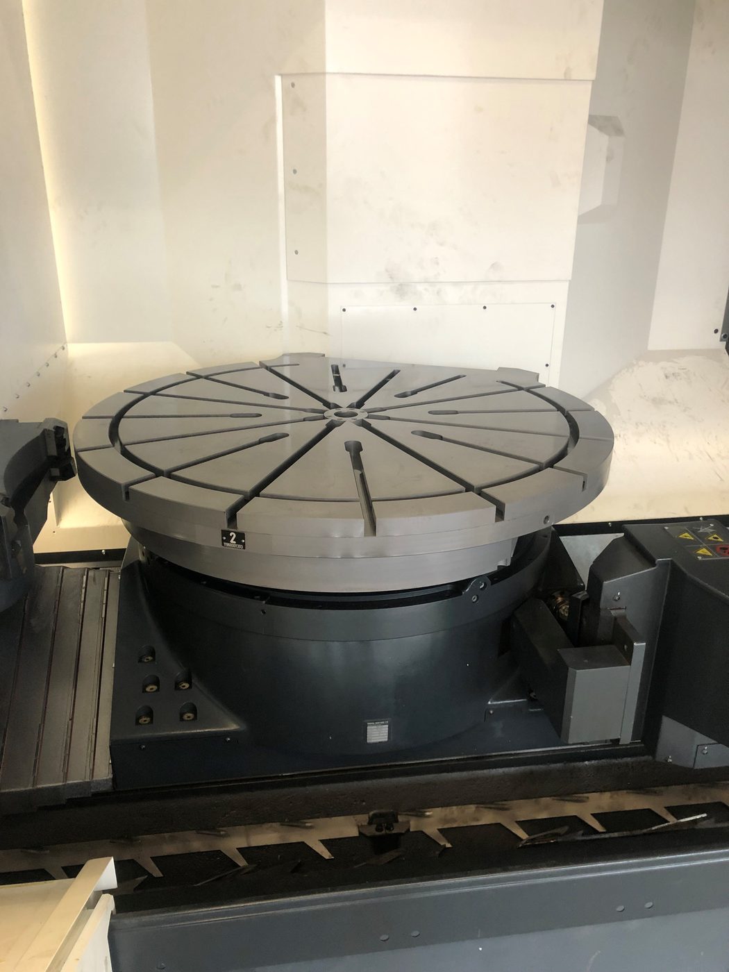 NC-Rundtisch einer DMG-Fräsmaschine